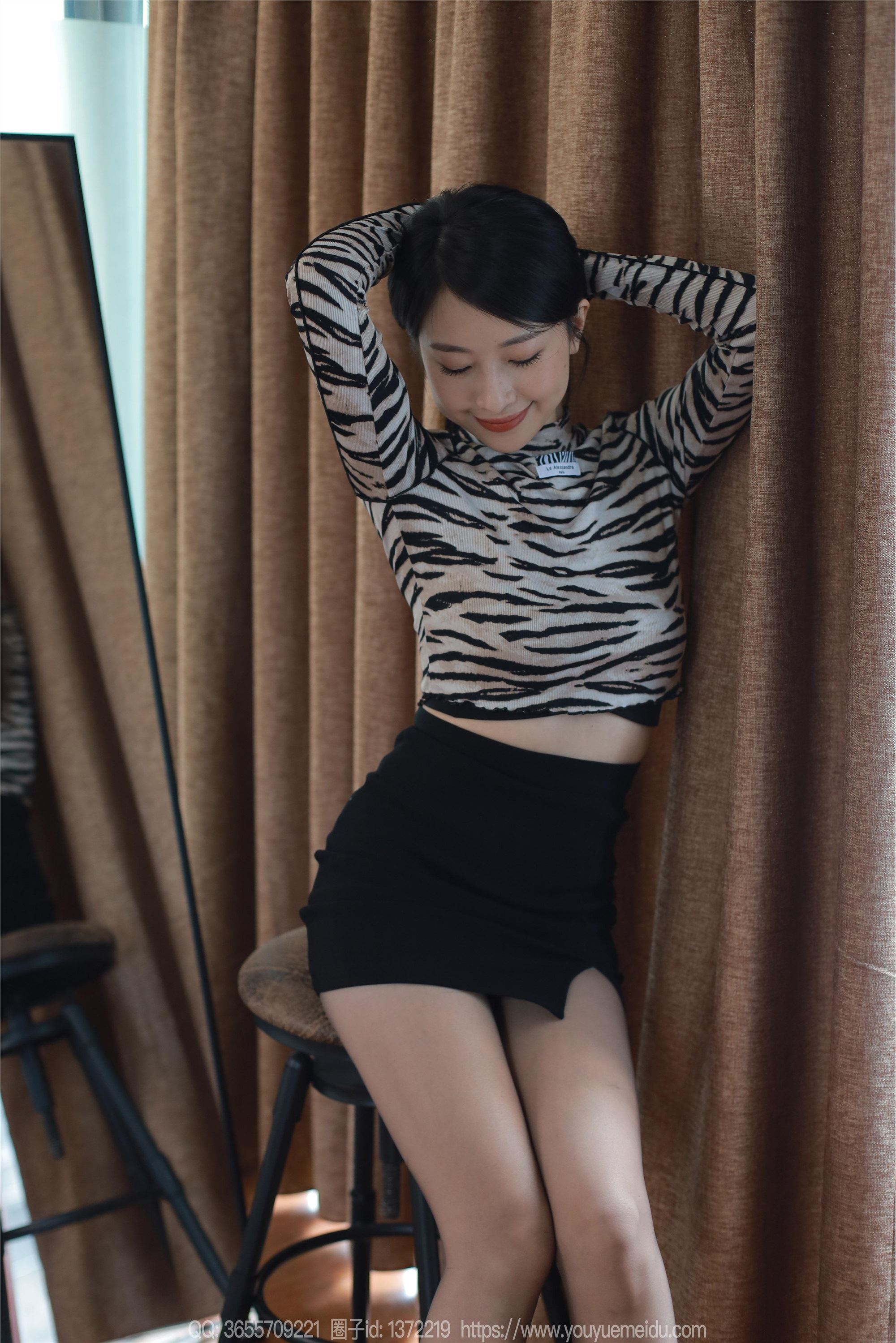 IESS异思趣向  2024.01.19 丝享家 1642 小婕《风情包臀裙》